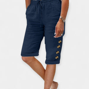 Bethany - Knapdetaljer Dame Knælange Shorts Med