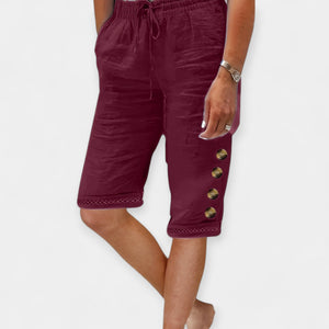 Bethany - Knapdetaljer Dame Knælange Shorts Med