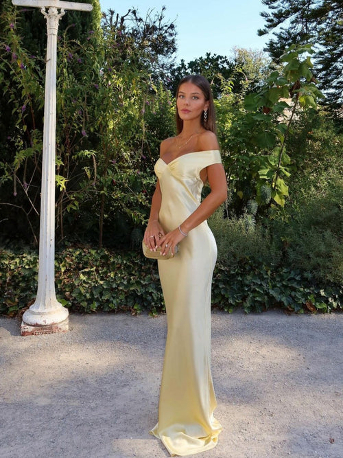 Flavia - Elegant Skulderfri Blonde Blomster Kjole